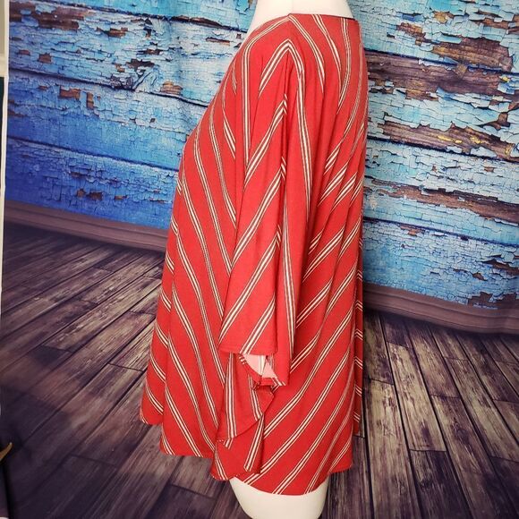Susan Graver red white boho flowy top small - Picture 4 of 6